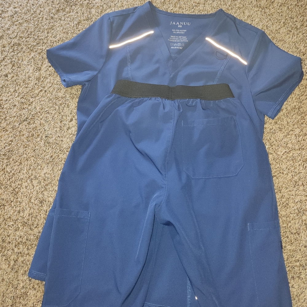 Jaanuu XS navy blue scrub set